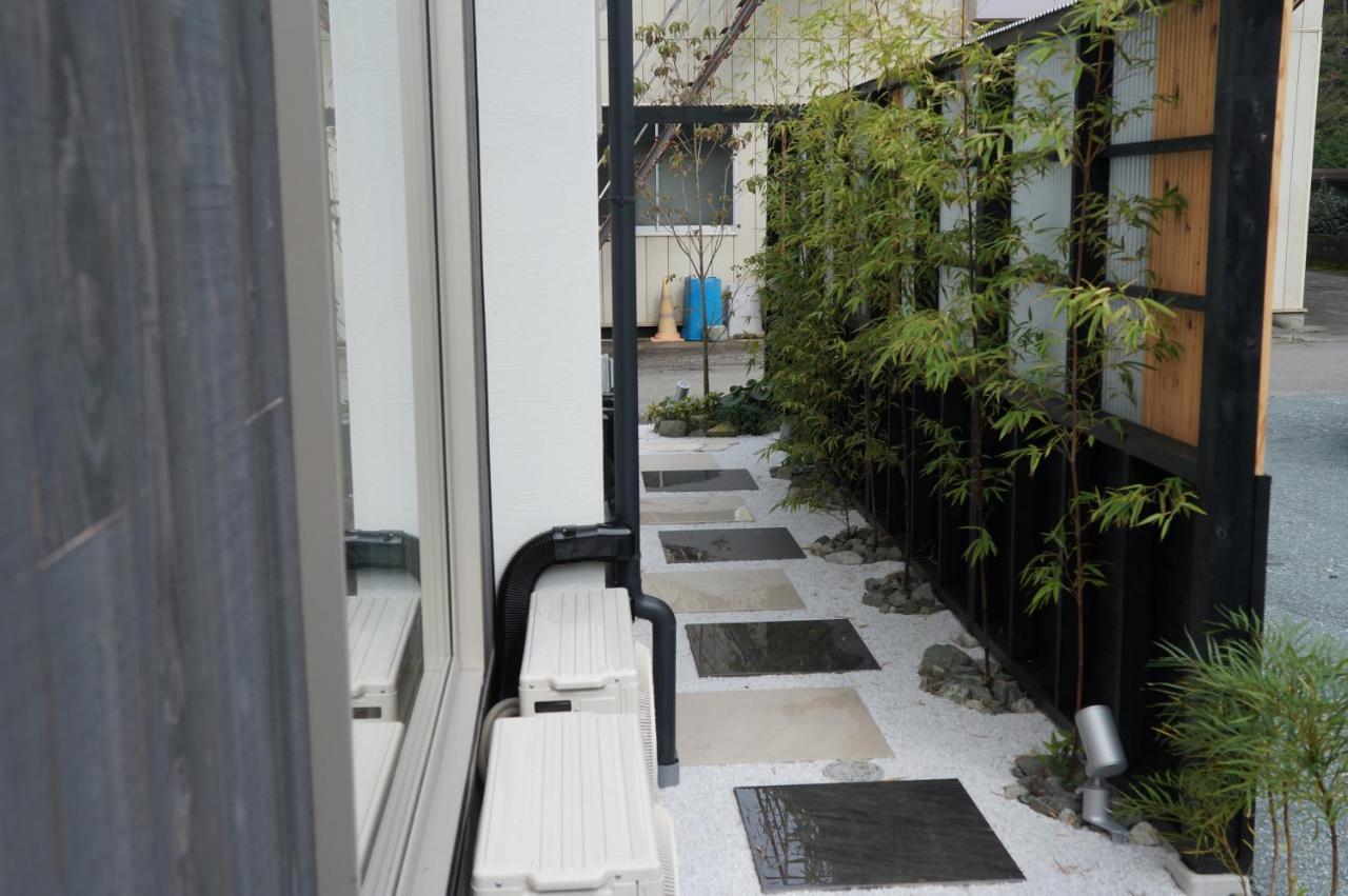 Sorayado 宙宿 Guest House Tsuru Exterior photo